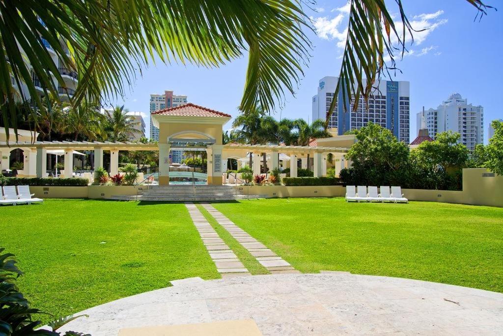 Deluxe Chevron Renaissance Διαμέρισμα Χρυσή Ακτή Εξωτερικό φωτογραφία