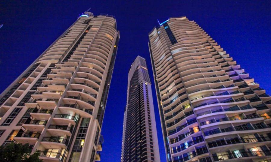 Deluxe Chevron Renaissance Διαμέρισμα Χρυσή Ακτή Εξωτερικό φωτογραφία